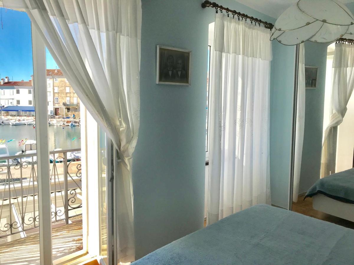 Apartment Duncovich Cres Bagian luar foto